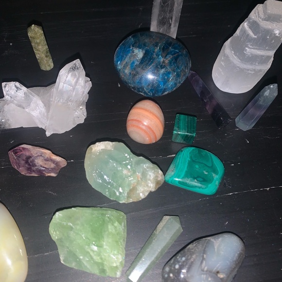 HUGE crystal bundle - Picture 9 of 11